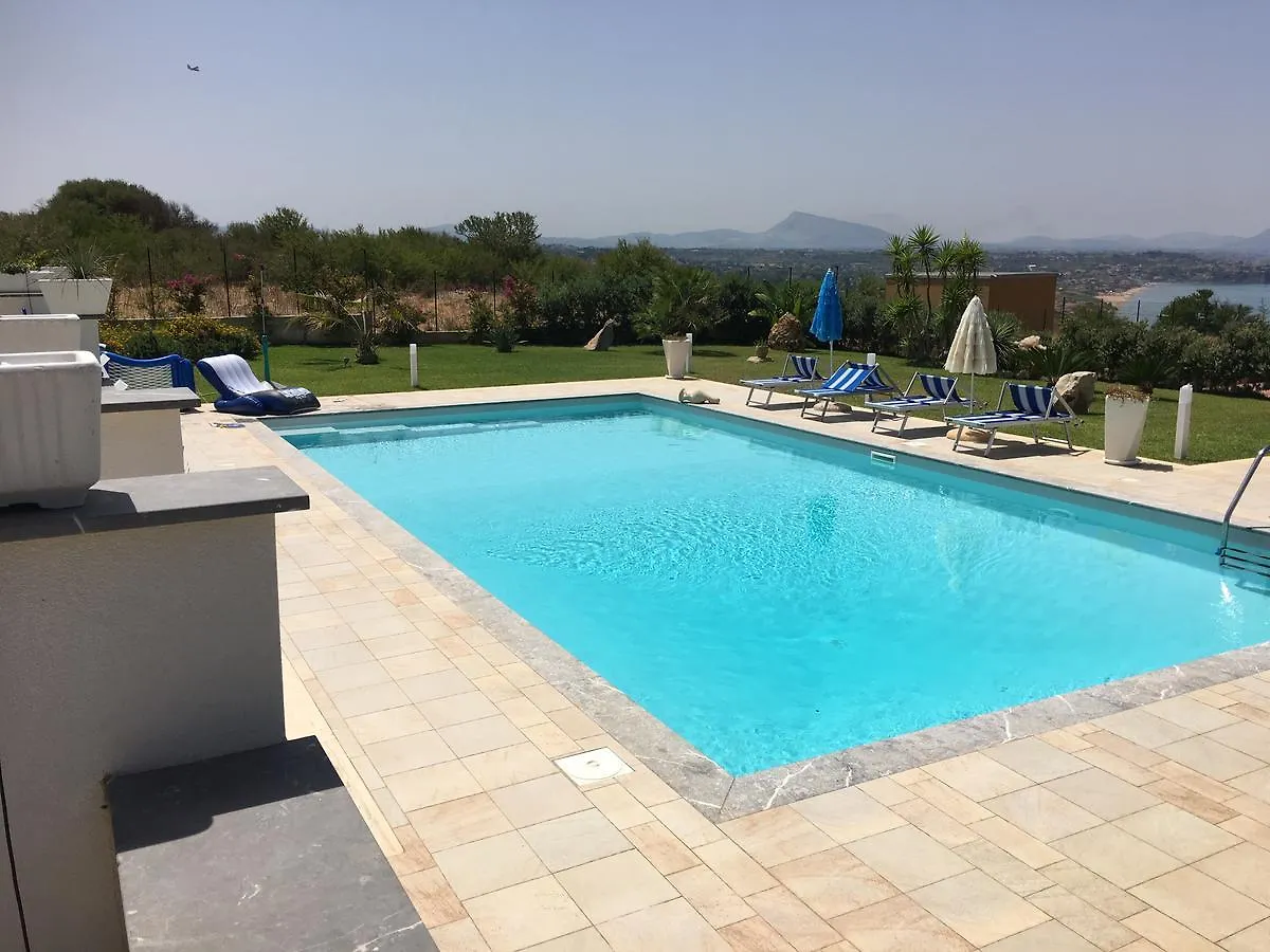 טראסיני Villa Perla Di San Cataldo