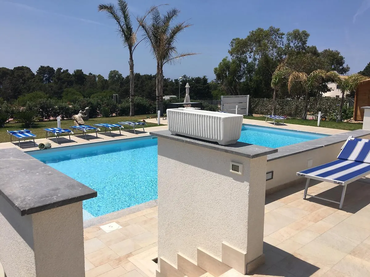 טראסיני Villa Perla Di San Cataldo